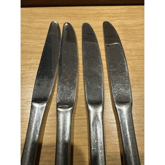 Pfaltzgraff ASHCROFT Stainless Dinner Knives Set Of 4 - Picture 5 of 6